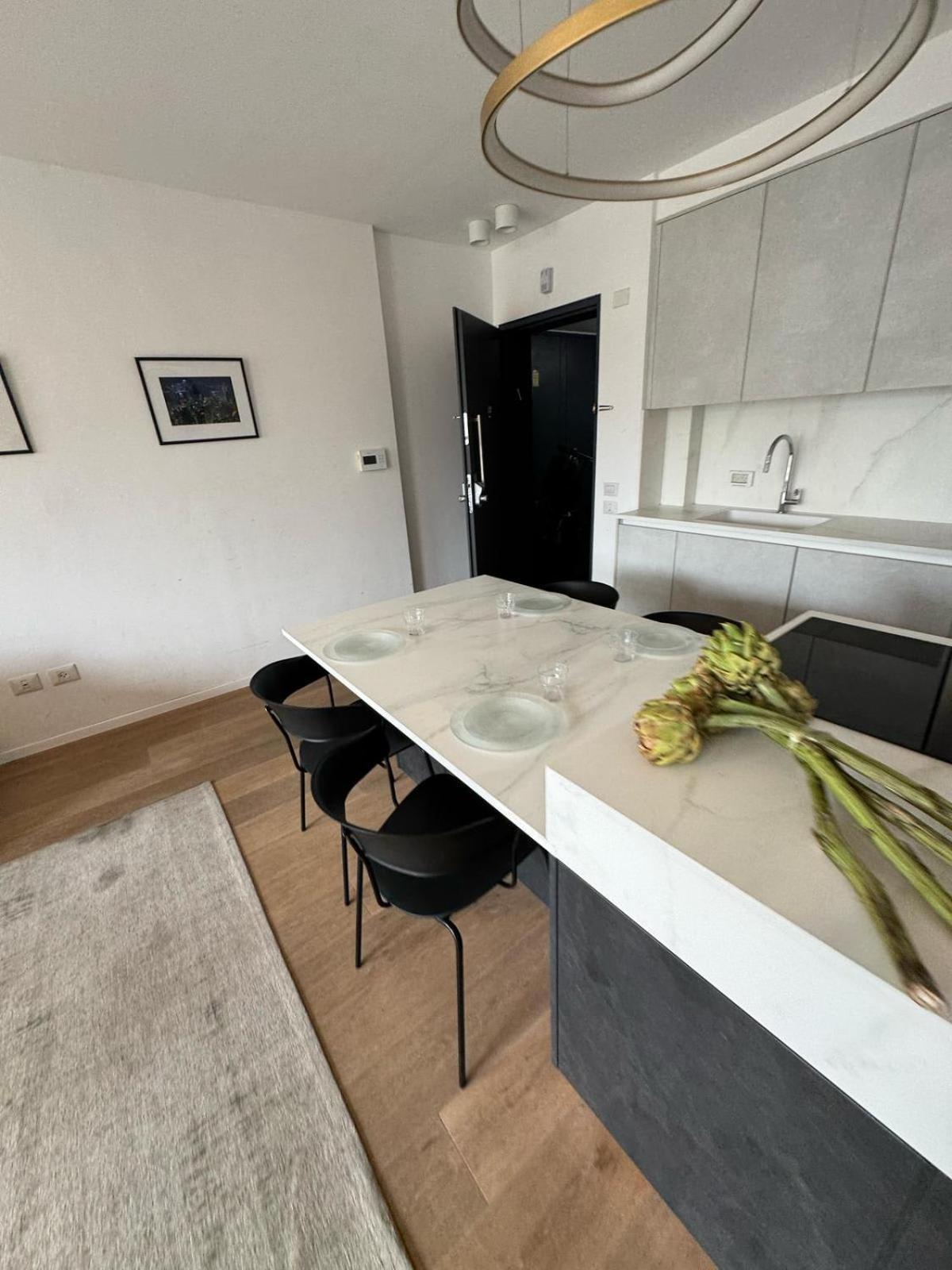 2br In Nahalat Binyamin By Holyguest